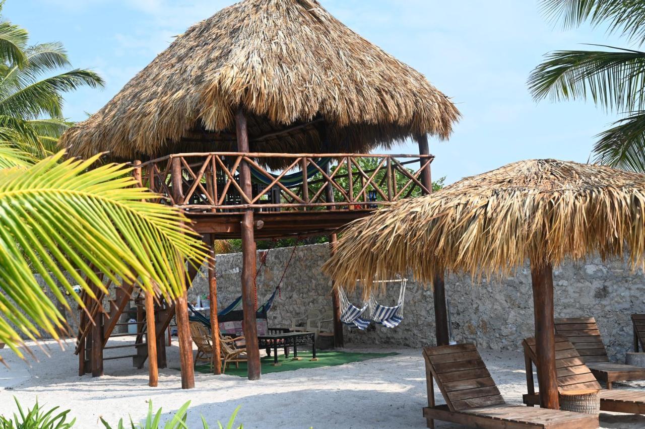 La Casa Del Mexicano Селестун Екстериор снимка