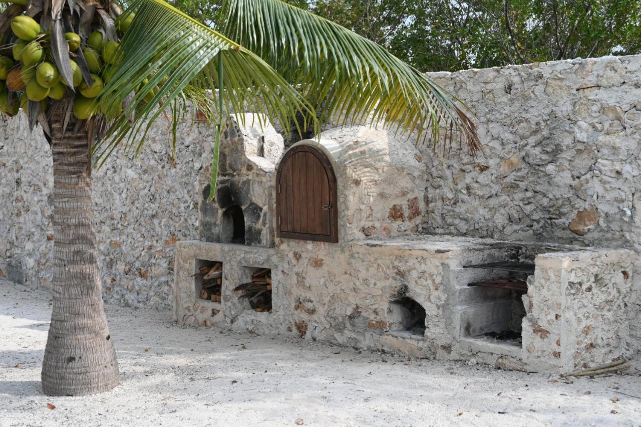 La Casa Del Mexicano Селестун Екстериор снимка